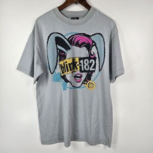 Giant Vintage 2025 Size Medium Blink 182 Short Sleeve T Shirt
